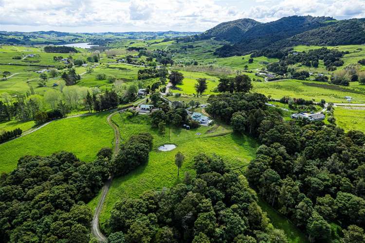 221 Mountain Road Maungaturoto_34