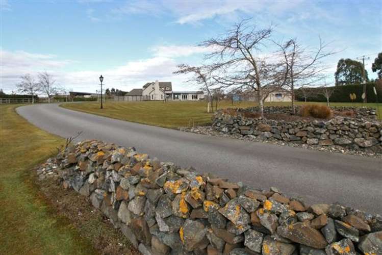 415 Bainfield Road Waihopai_23