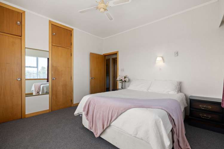 13 Russleigh Drive Dinsdale_13