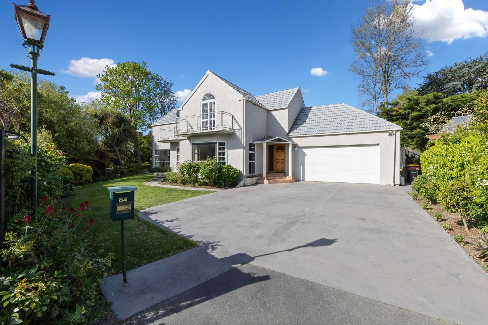 84 Lake Terrace Road Burwood_0