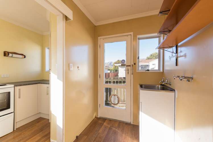 2/13 Gladstone Road Richmond_5