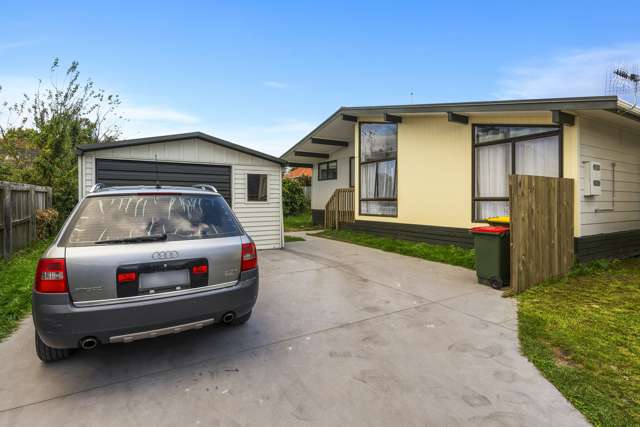 24 & 24A Clinkard Avenue Glenholme_2