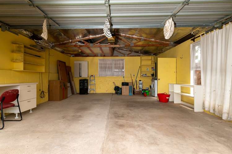 64 Captain Scott Road Glen Eden_11