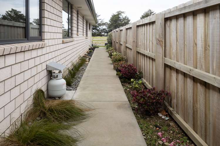 41 Redhaven Rise Netherby_17