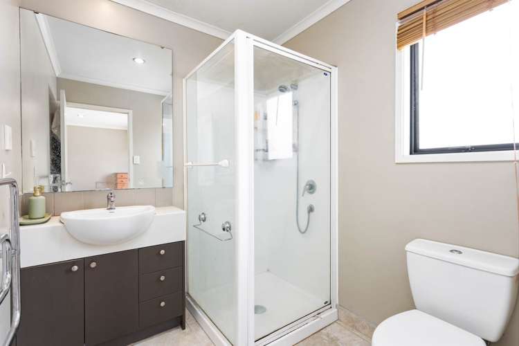 131 Fernhill Way Albany_14