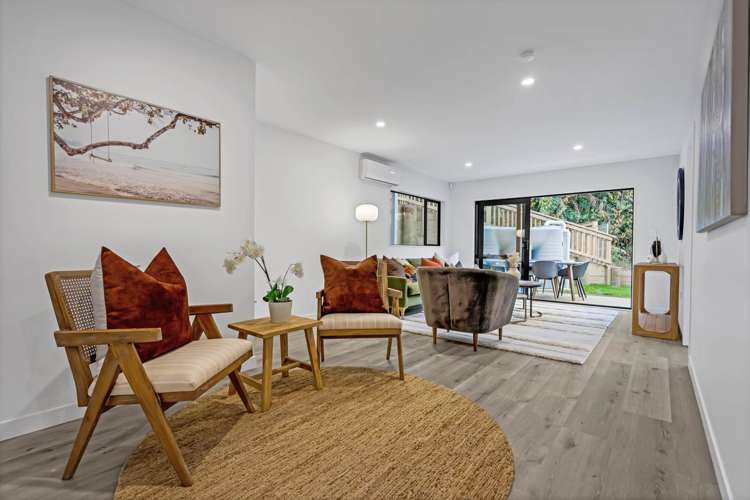 8a South Lynn Road Titirangi_11