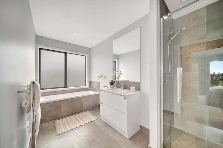 37 Paretaiuru Crescent Papakura_13