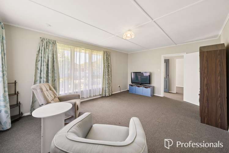 6 Hewer Crescent Naenae_6