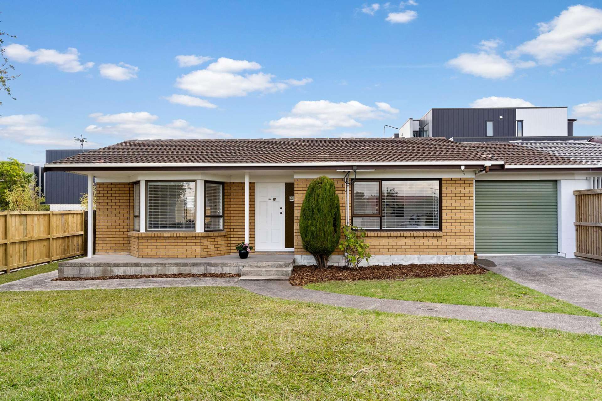 176 Te Atatu Road Te Atatu South_0