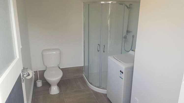 4 Ngata Grove Trentham_6