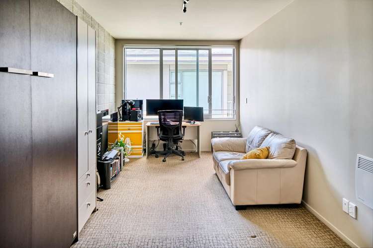 W405/405A 28 Torrens Terrace Mount Cook_9