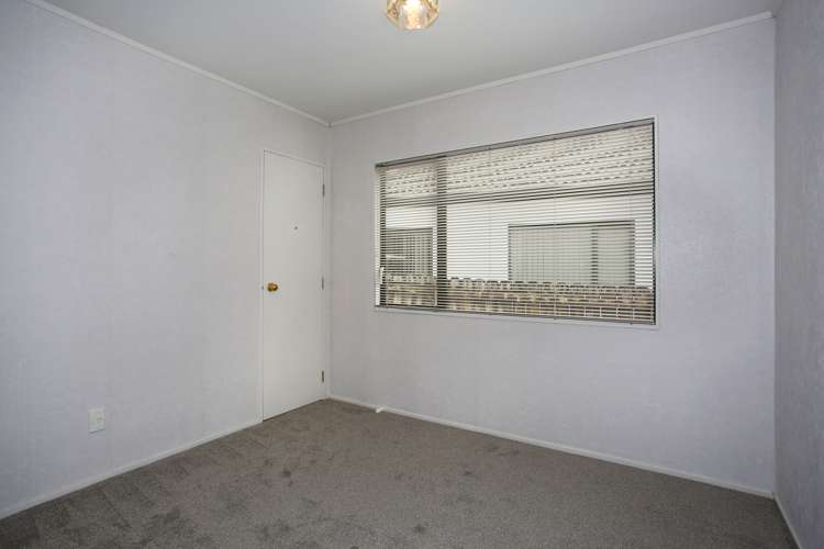 2/7 Ribbonwood Crescent Goodwood Heights_14