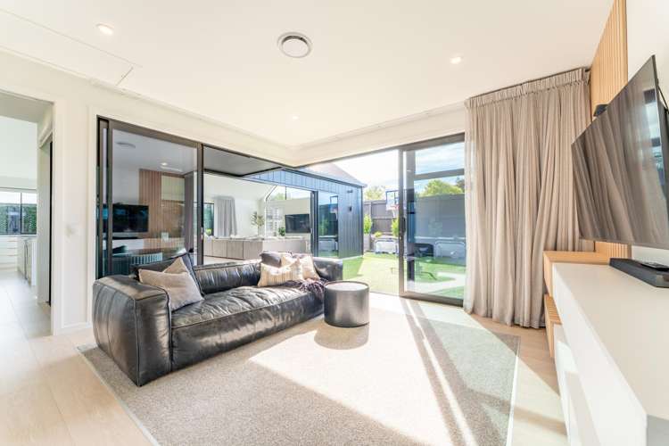 48 Meadowstone Street Gleniti_12