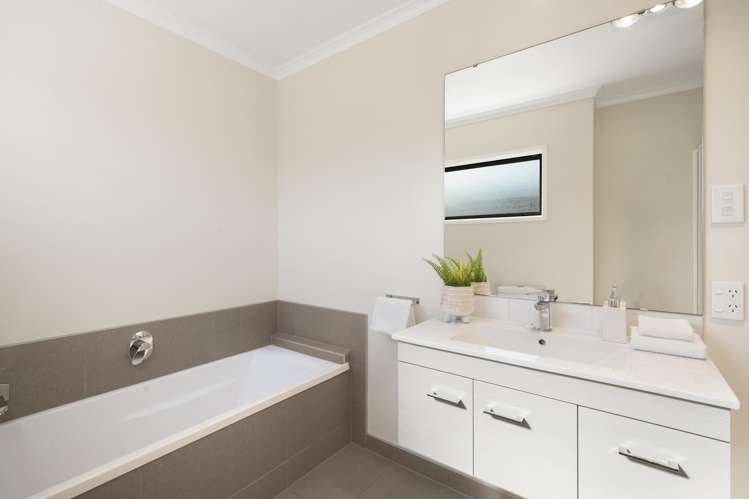 63 Buckley Avenue Hobsonville_18