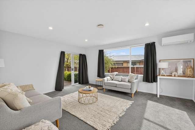 2/59a Mackworth Street Woolston_1