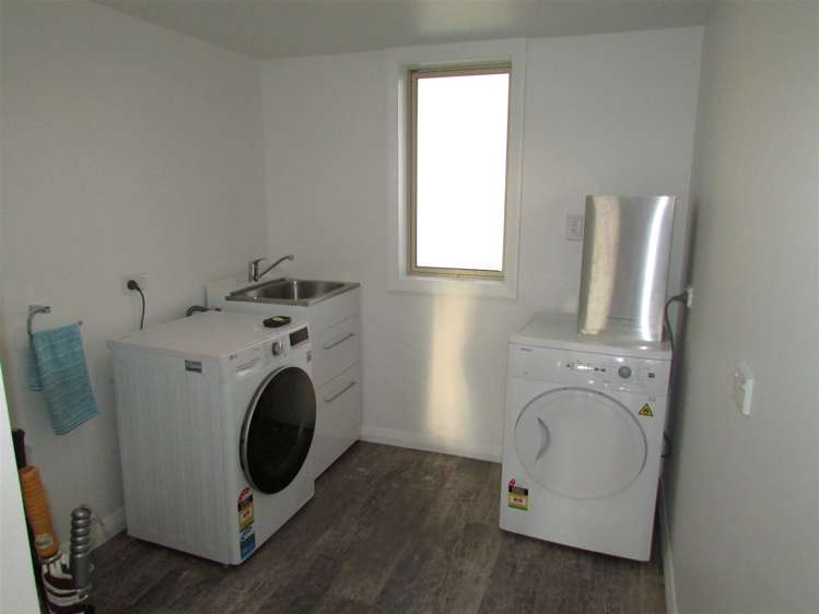 37 Marlborough Street Greymouth_28