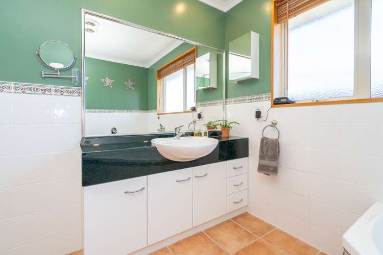 2 Sunninghurst Drive Fairfield_21