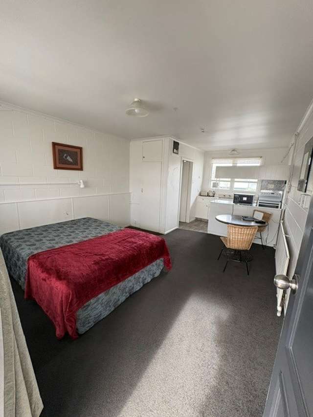2/279 Fenton Street 1070_1