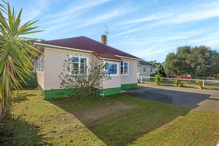 33 Anzac Street Gisborne_13