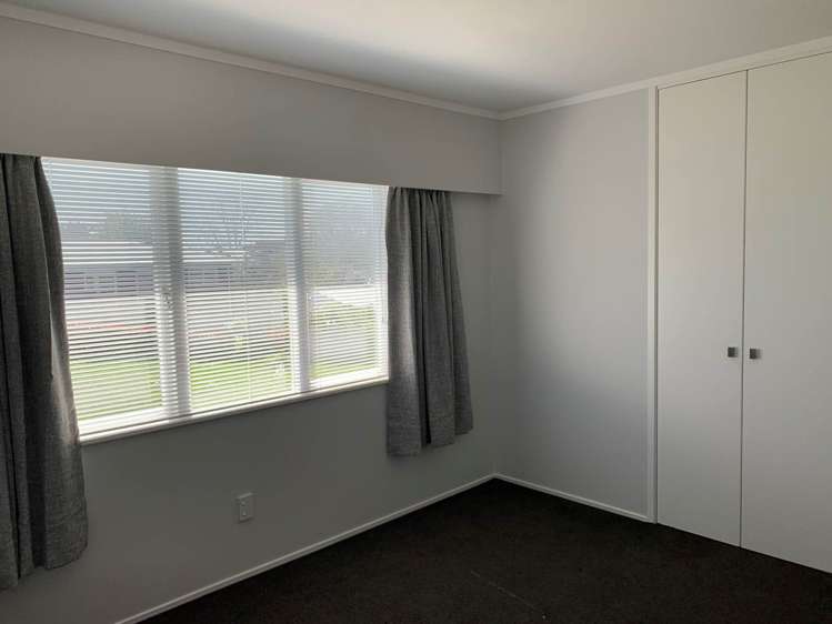 32 Okura River Road Okura_11