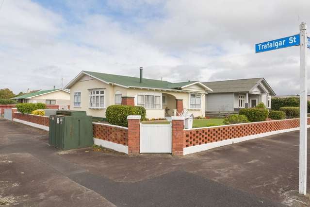 52 Barraud Street Dannevirke_2