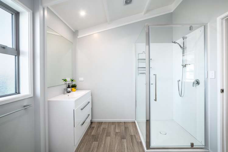 59 Western Lake Road Featherston_22