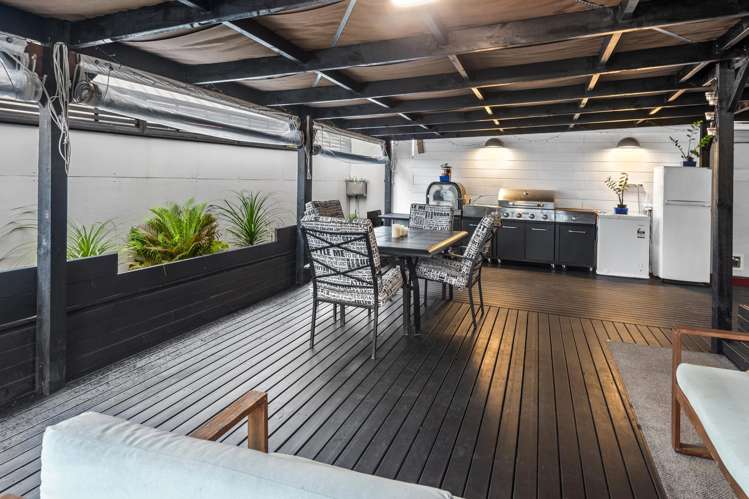 23 Great North Road Te Kamo_8