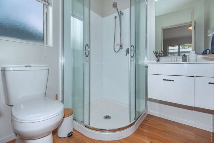 10 Bideford Place Dallington_19