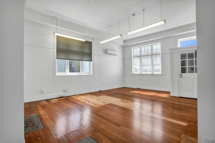 175 + 175A High Street Eltham_28