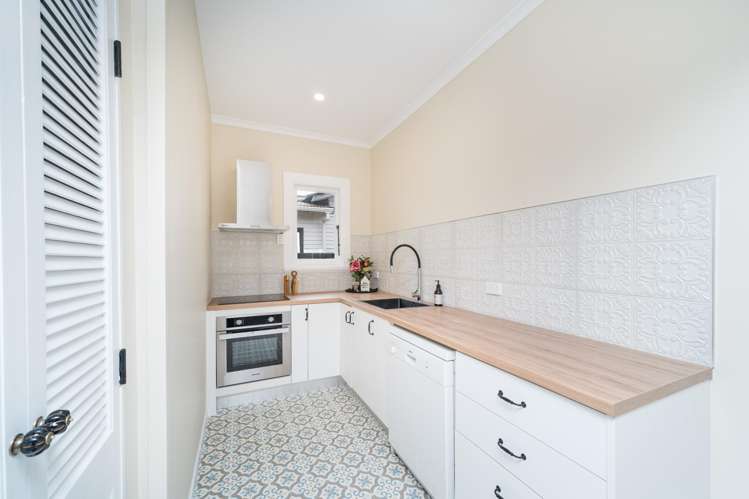 85 Shamrock Street Takaro_8