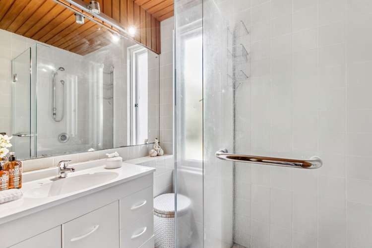 44a Bassett Road Remuera_11