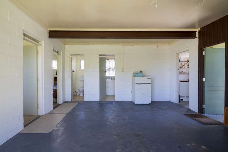 7 Marine Parade Cooks Beach_14