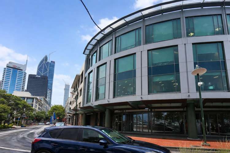 110 Customs Street West_0