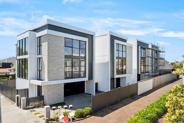 8A Sayegh Street St Heliers_33