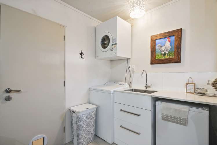 9 Maple Crescent Richmond_11