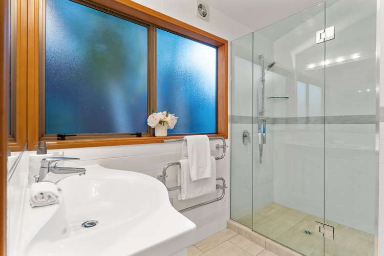 35 Bellbird Rise Murrays Bay_18