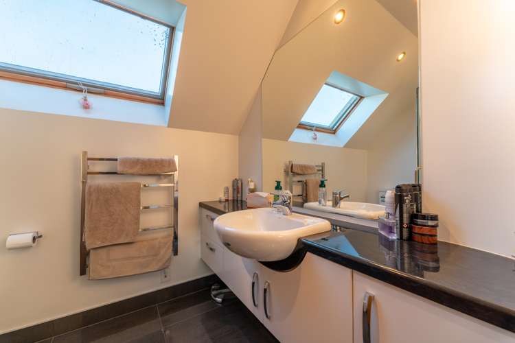 520 Fraser Road Levels Valley_14