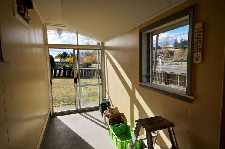 38 Lyndon Street Waiau_8