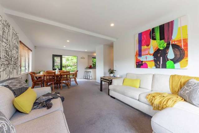 27 De Val Drive Titirangi_2
