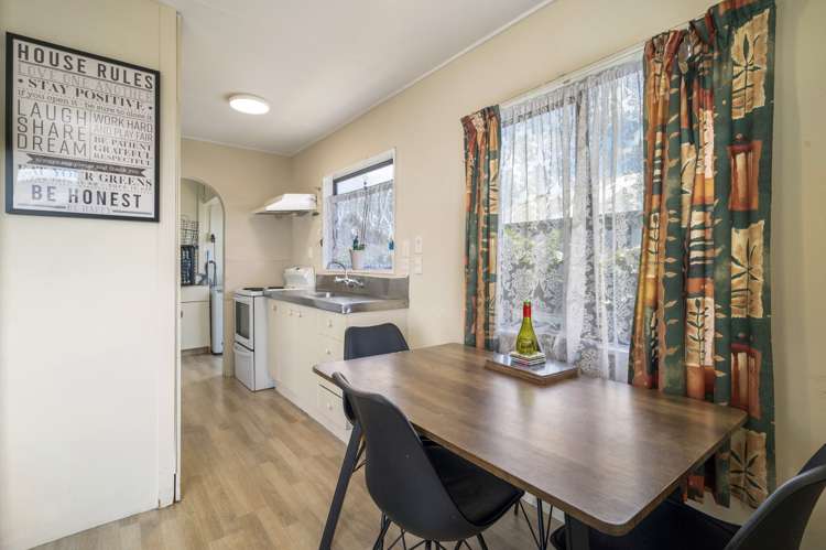 11a Walker Road Fairy Springs_5