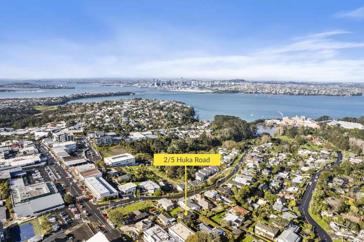 2/5 Huka Road Birkenhead_16