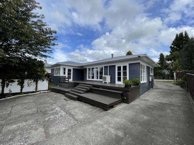 MODERN COMFORT WITH FANTASTIC RENTAL APPEAL
