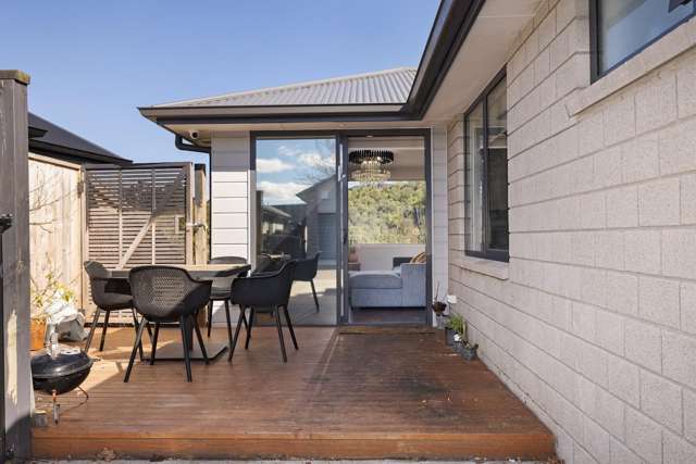 2 Hauruia Way Pyes Pa_2