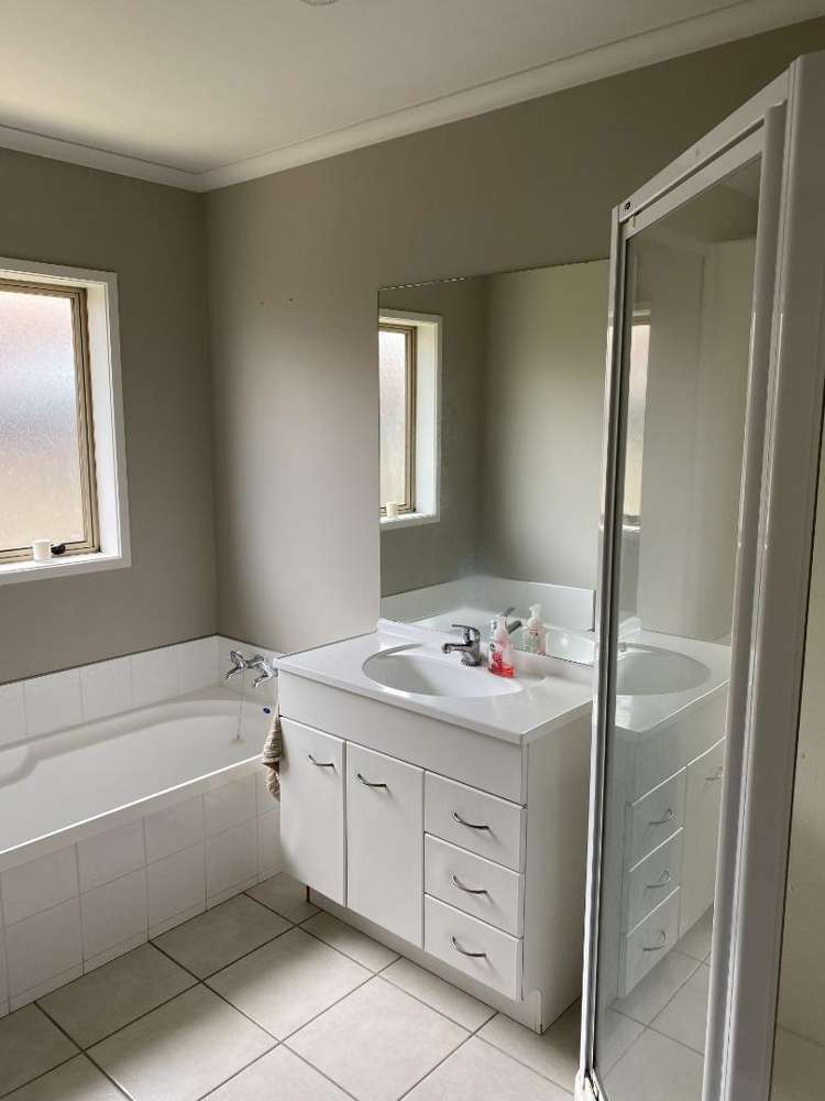 7 Whitford Place 2612_11