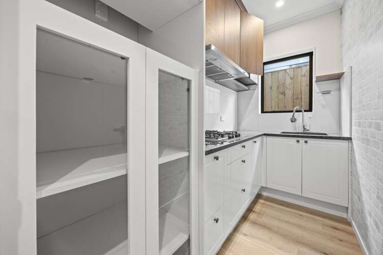 16 Lime Hill Rise Flat Bush_8