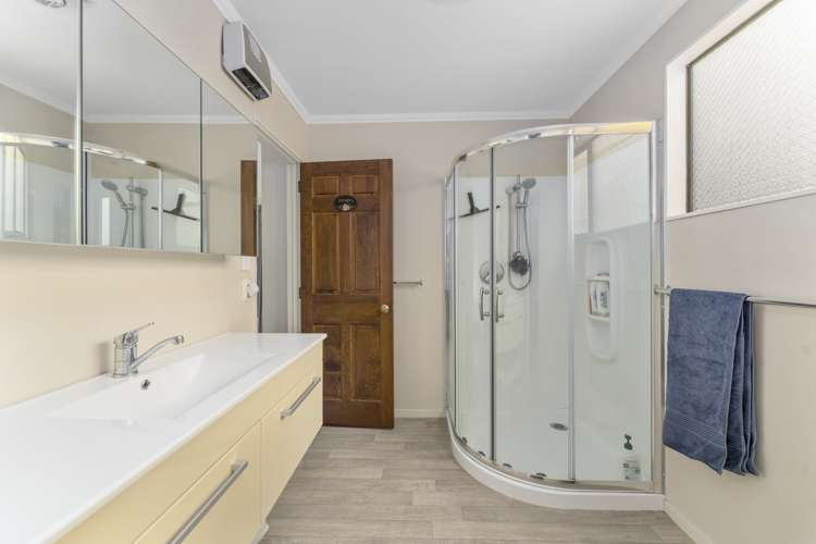 168 Waikawa Road Picton_15