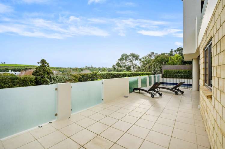 10 Ronaki Road Mission Bay_15