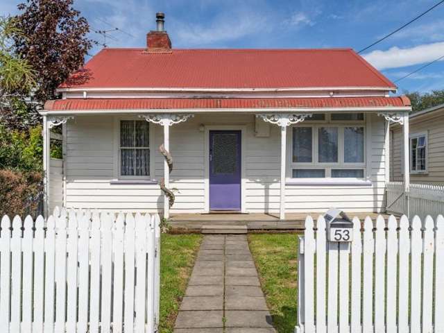 Charming Cottage-Style 3-Bedroom Home