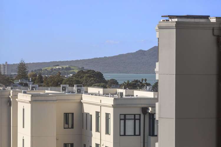 A603/176 Broadway Newmarket_14