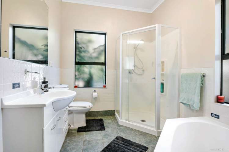 22 Falls Road Hunua_25